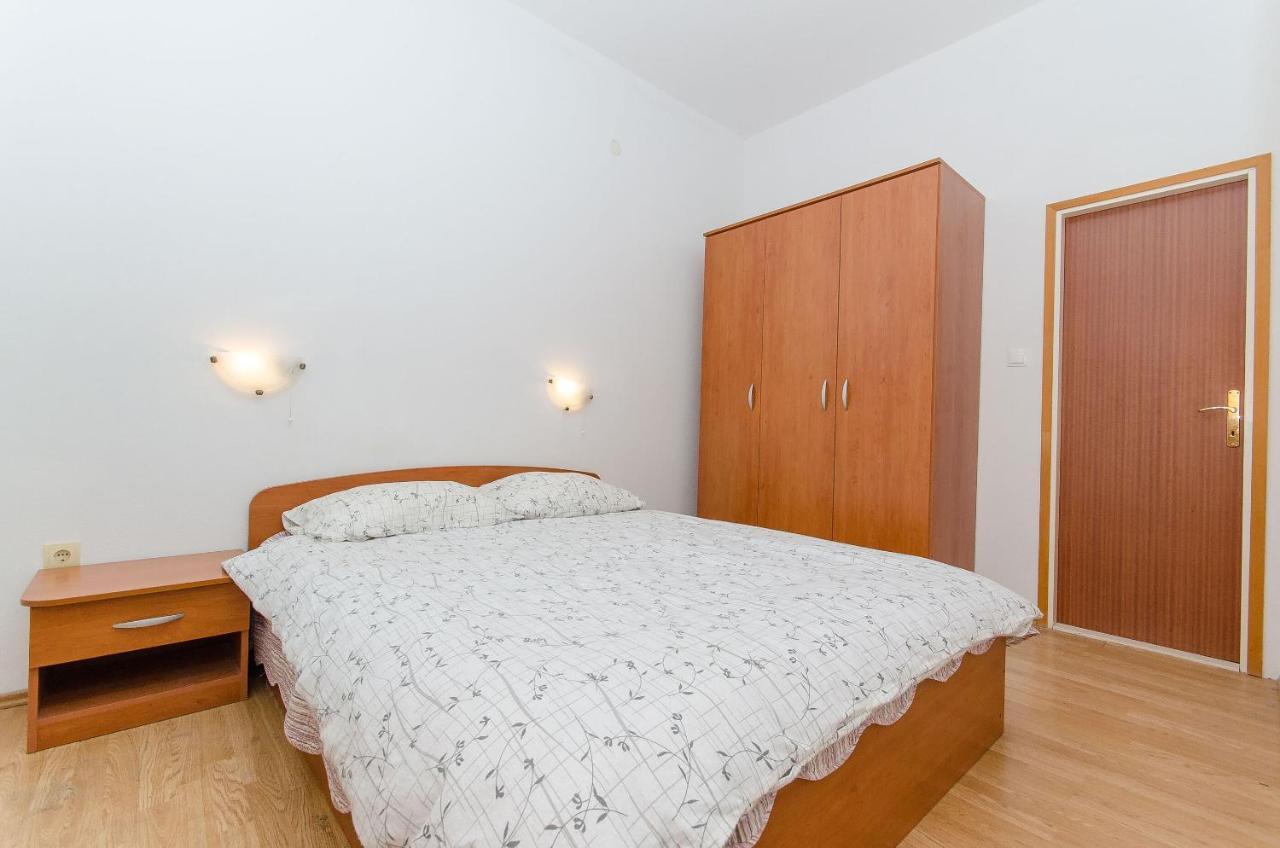 Apartments Ivanka วิส ภายนอก รูปภาพ