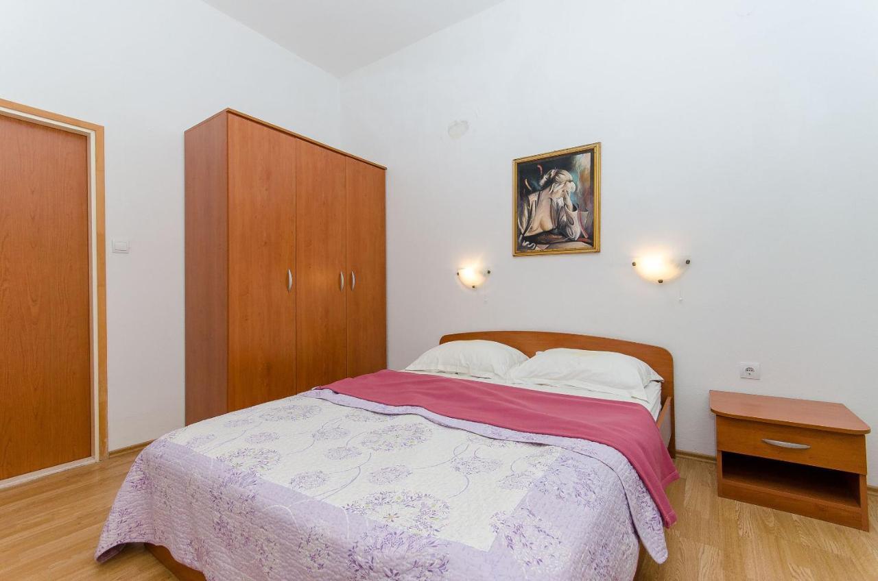 Apartments Ivanka วิส ภายนอก รูปภาพ