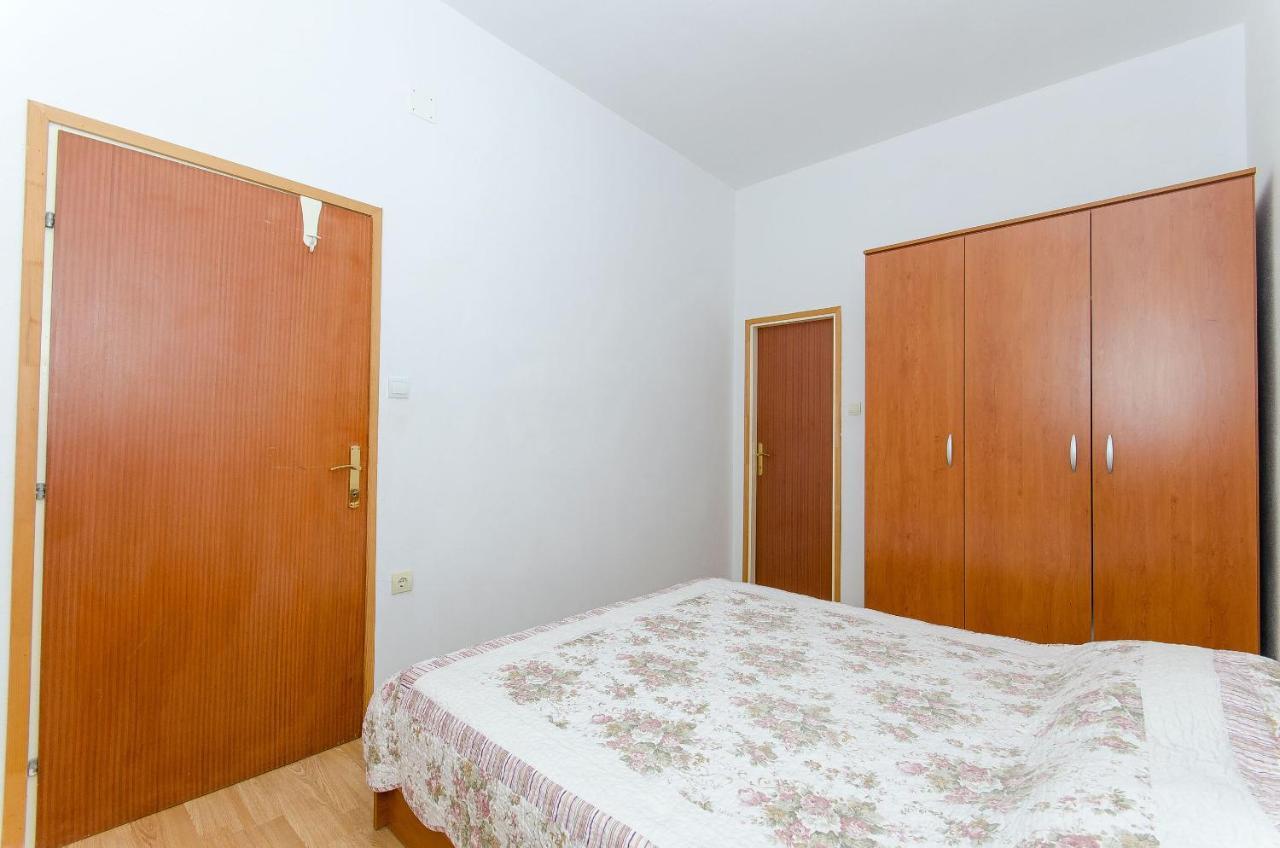 Apartments Ivanka วิส ภายนอก รูปภาพ