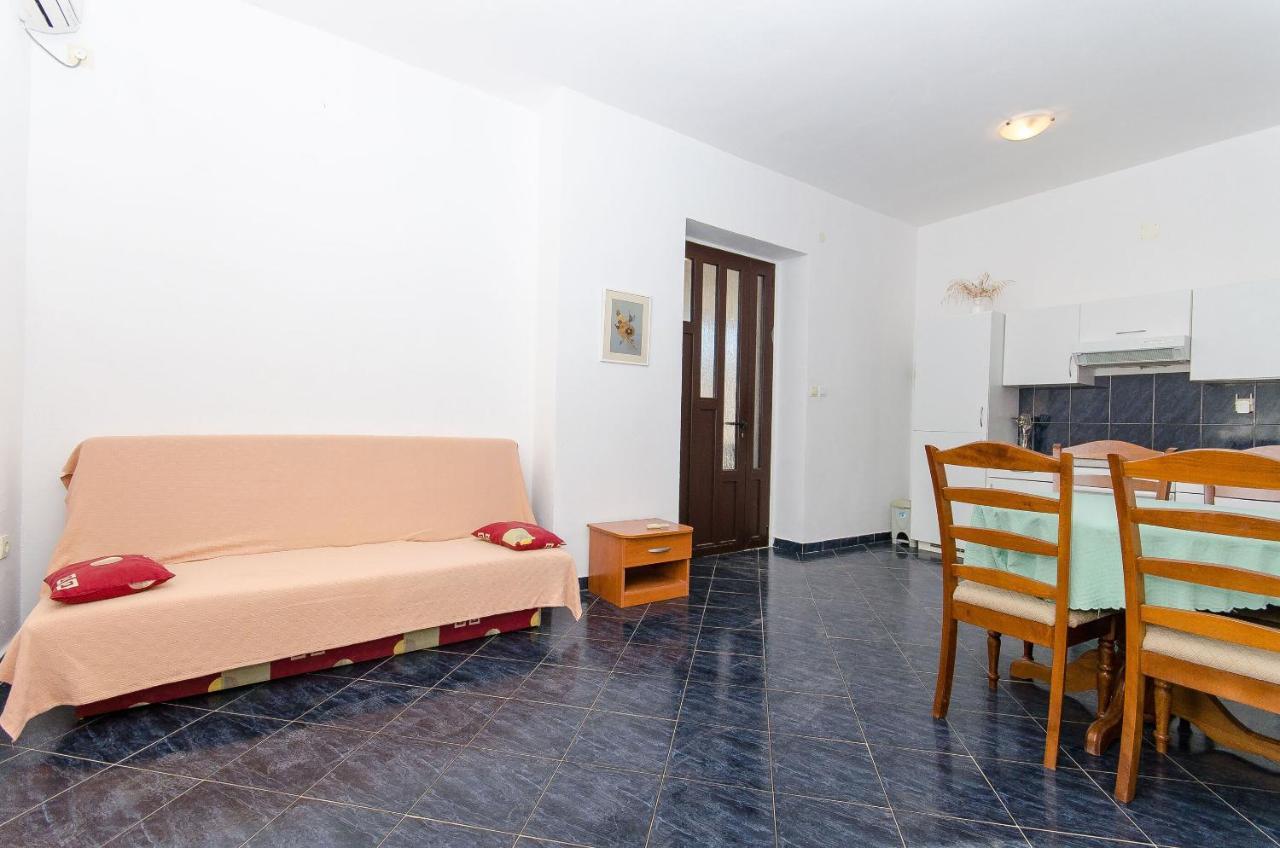 Apartments Ivanka วิส ภายนอก รูปภาพ