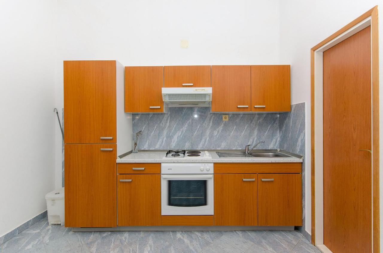 Apartments Ivanka วิส ภายนอก รูปภาพ